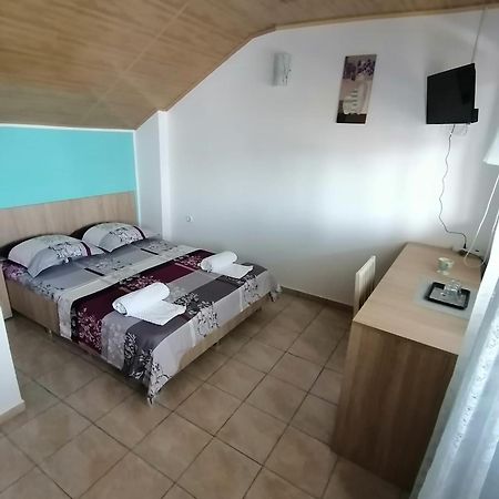 Bcm Family House Hotell Două Mai Exteriör bild