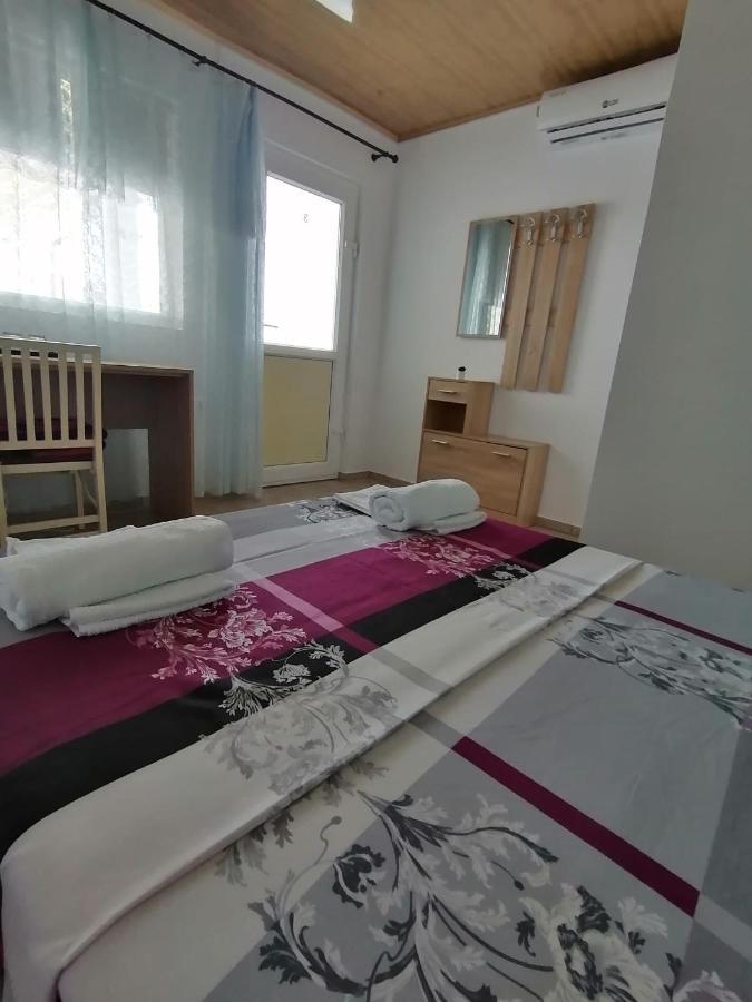 Bcm Family House Hotell Două Mai Exteriör bild