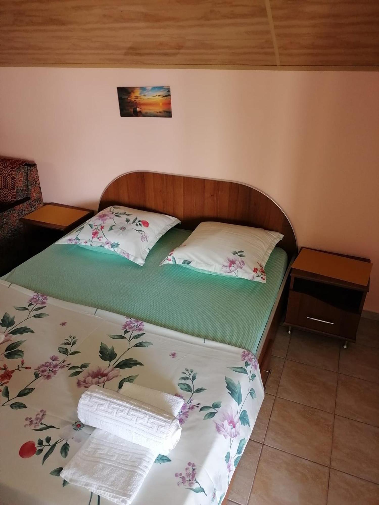 Bcm Family House Hotell Două Mai Exteriör bild